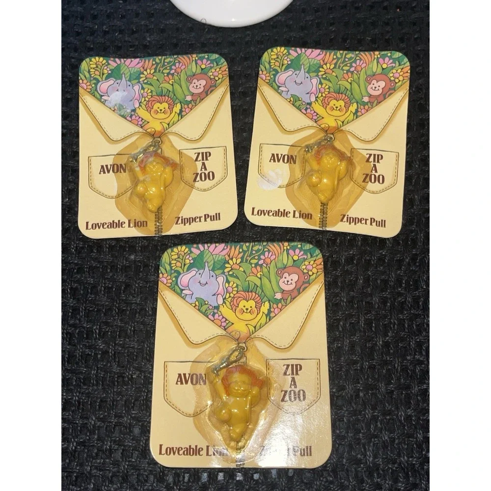 Vintage Avon Zip A Zoo Modest Monkey & Lovable Lion Zipper Pull Charm‎ 1983 (4)